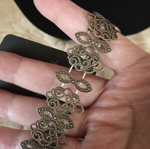 NWT Silver Filigree Stretch Bracelet Vintage Boho Statement